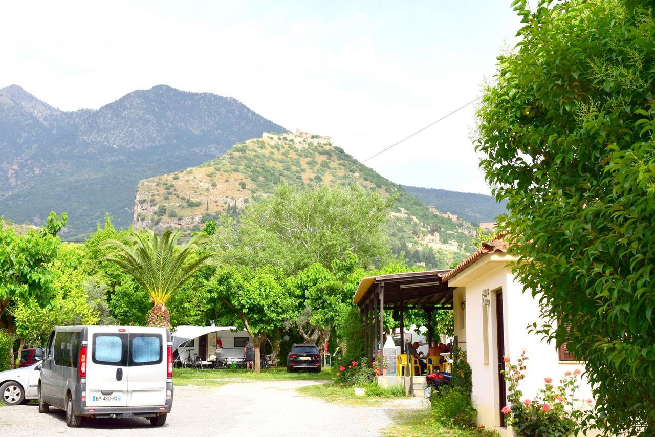 Camping & Bungalows Castle View Mystras Eksteriør billede