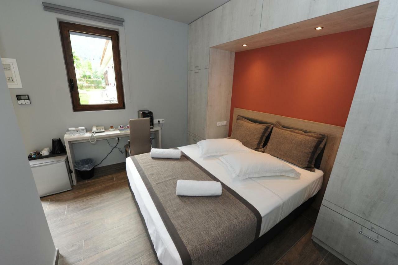 Camping & Bungalows Castle View Mystras Eksteriør billede
