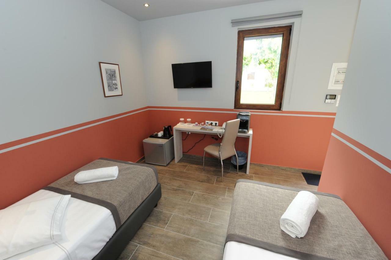 Camping & Bungalows Castle View Mystras Eksteriør billede